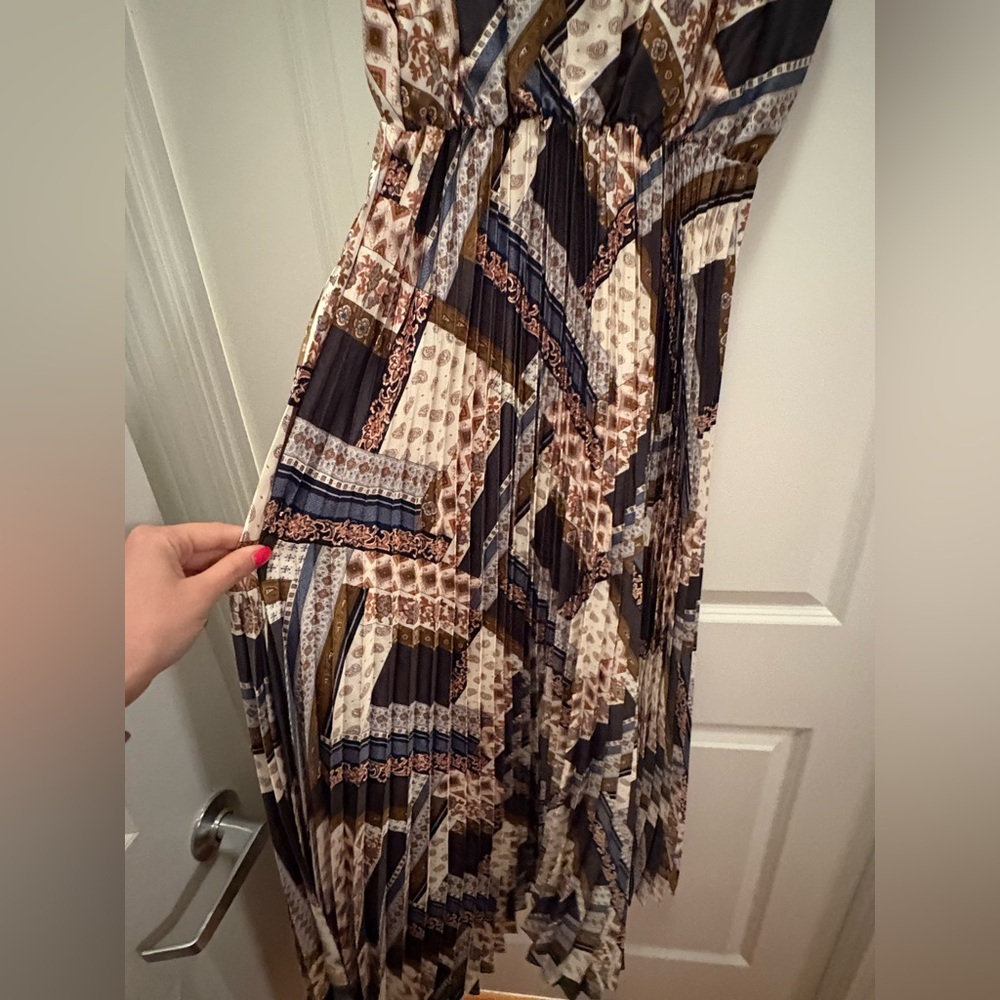 Noni Pleated Maxi Dress Patchwork Print Elastic Waist Small Tall - Picture 3 of 11